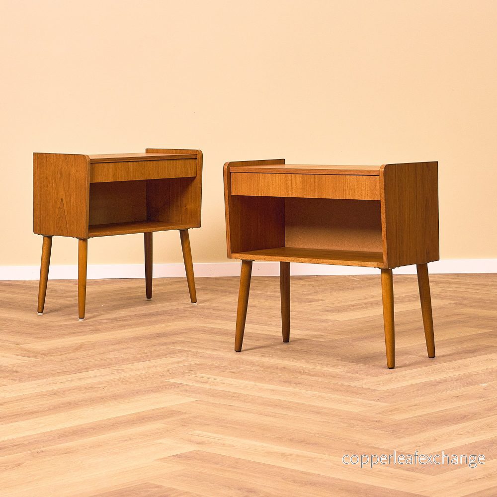 Svenska sängbord i teak Svenska sängbord i teak