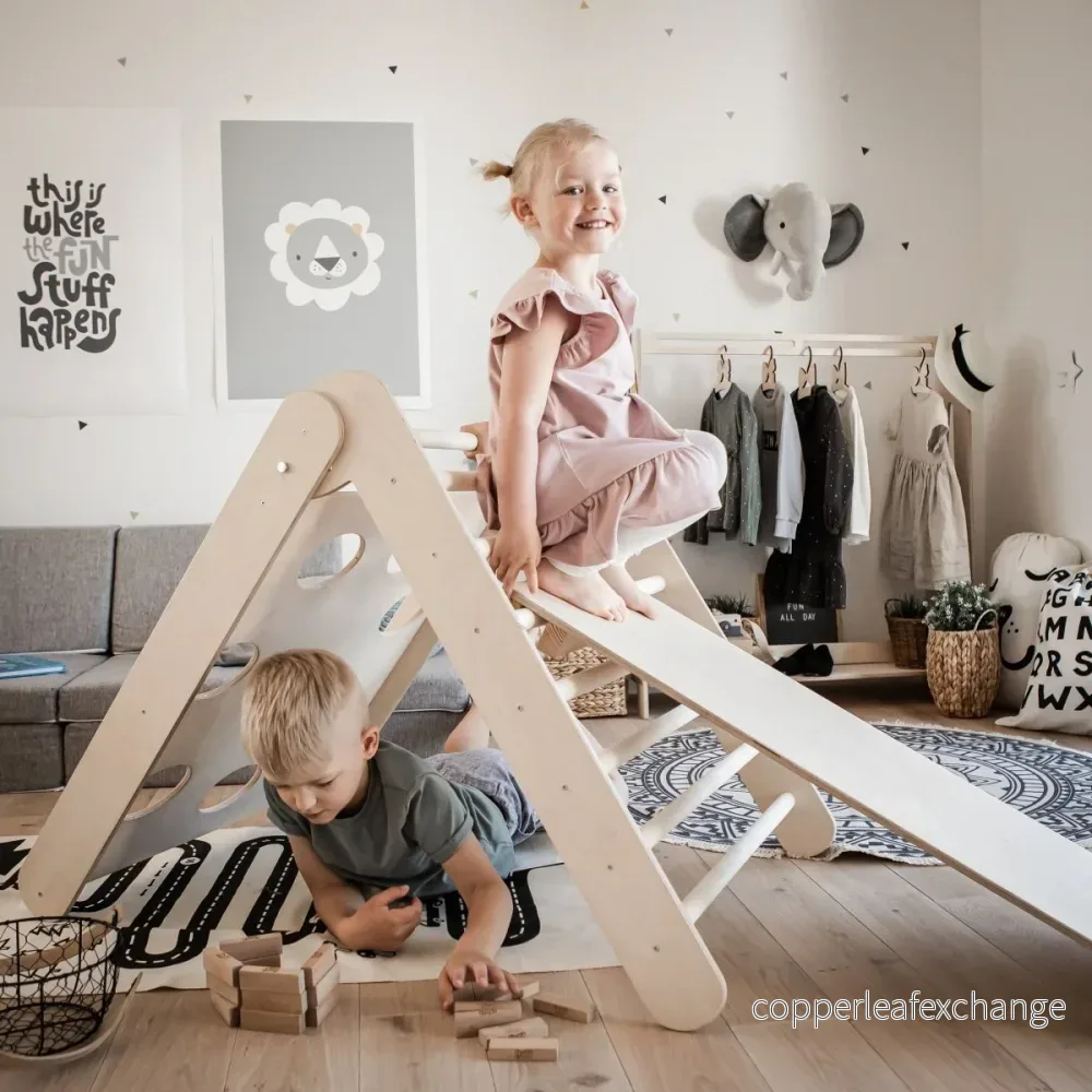 2-i-1 Montessori klättertriangel med ramp