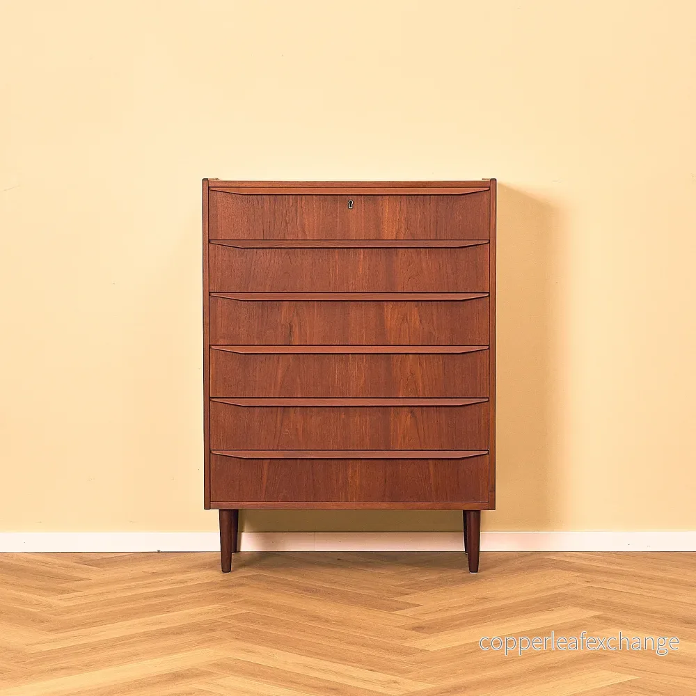 Danish Teak Chest of Drawers Danish Teak Chest of Drawers