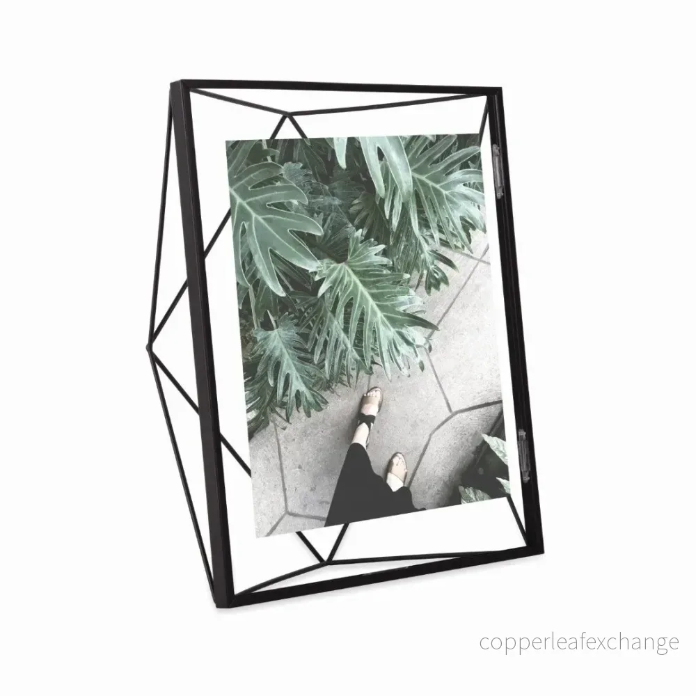 Fotoram UMBRA – PRISMA 20×25 cm, svart Fotoram UMBRA – PRISMA 20×25 cm, svart