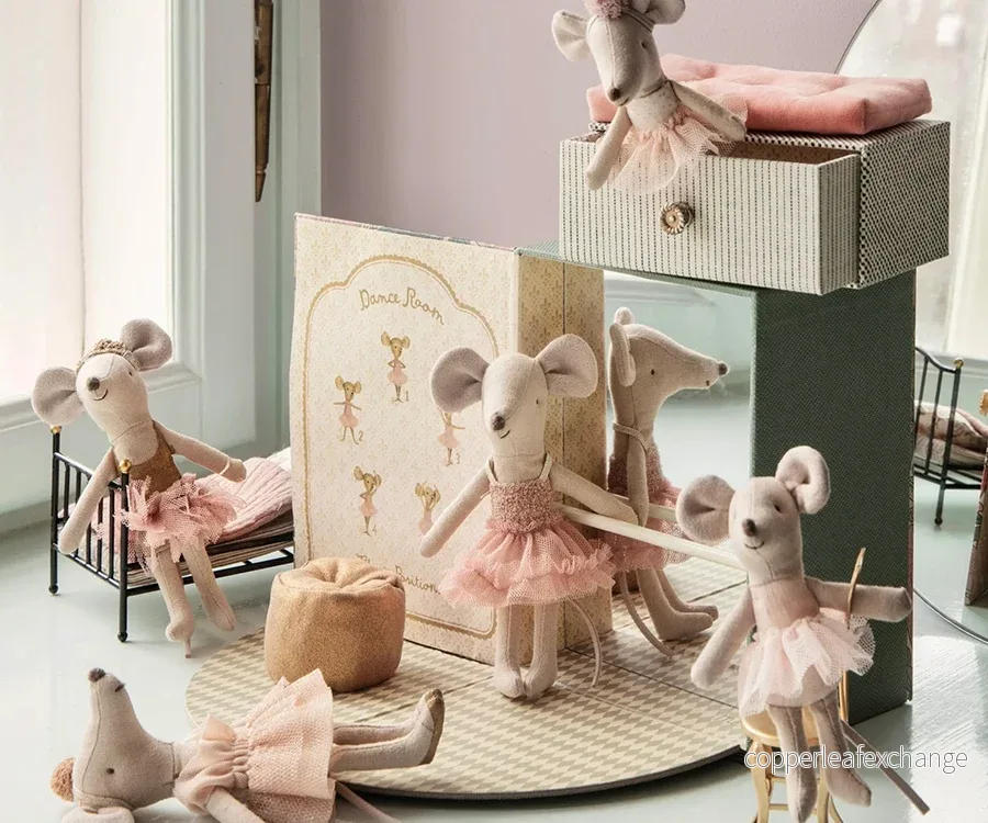 Maileg – Storasyster ballerina mus, dansmus Mira Belle i kartong (slutsåld kollektion) - Bild 2