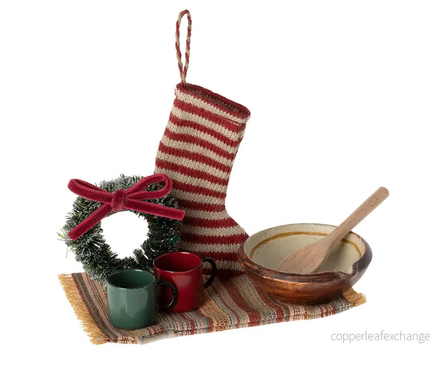 Maileg – Cozy Christmas set för jul till möss, tillbehör i ask för julen - Bild 2