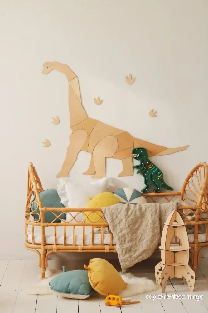 Origami Diplodocus dinusaurie – Väggdekoration i obehandlat trä Origami Diplodocus dinusaurie – Väggdekoration i obehandlat trä