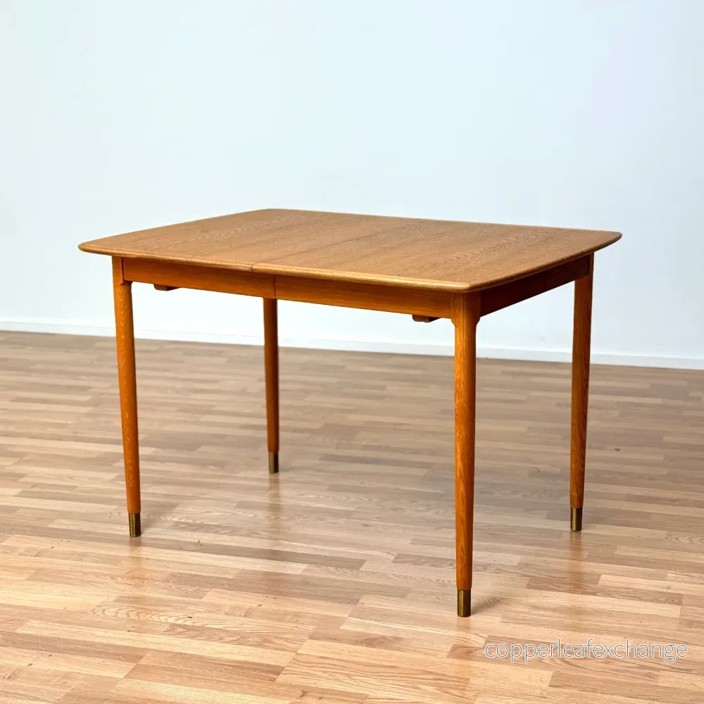 Matbord i ek, 1950-60-tal, Sverige