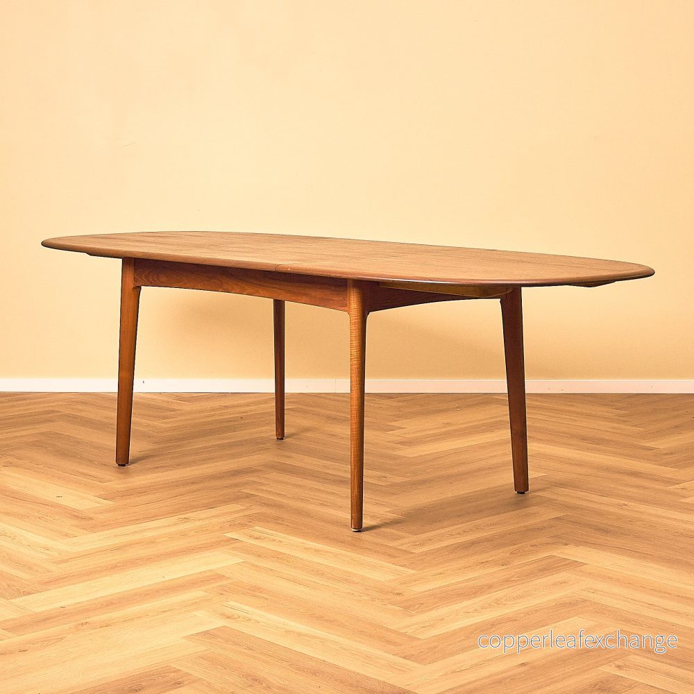 Danish oval dining table in teak by Svend Aage Madsen for Elsteds Møbelfabrik - Bild 2