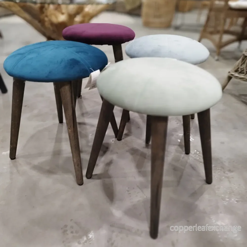 NEW YORK Fotpall i Sammet – Elegant Pall & Extra Sittplats 45cm - Bild 2