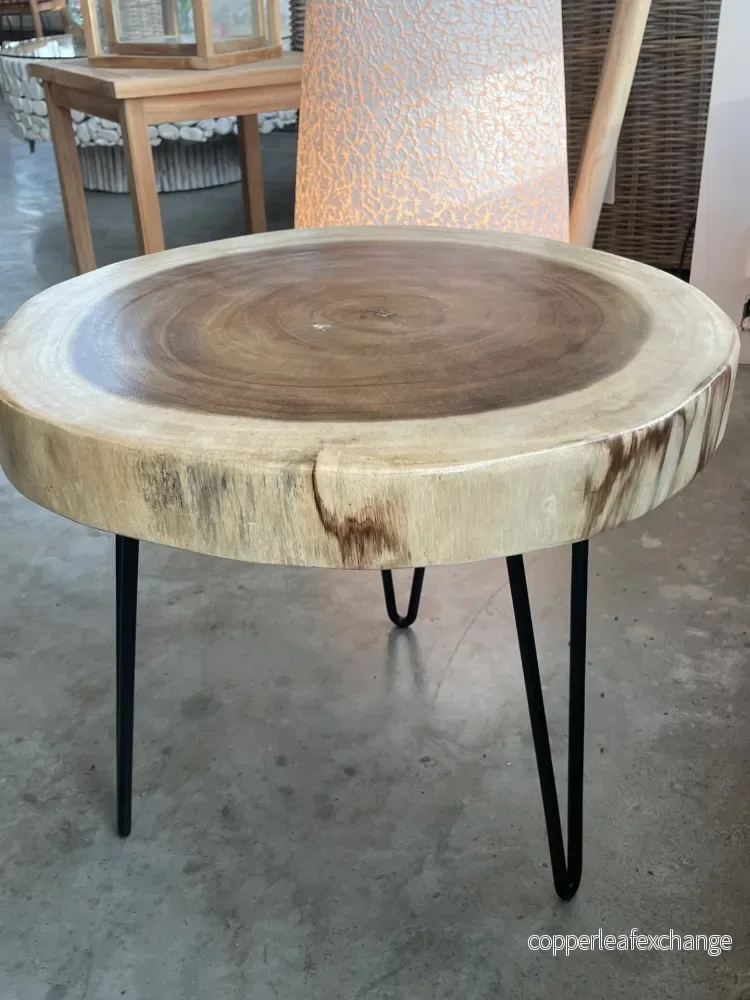 SUAR Sidobord Suarträ Ø42 cm – Unikt Massivträ