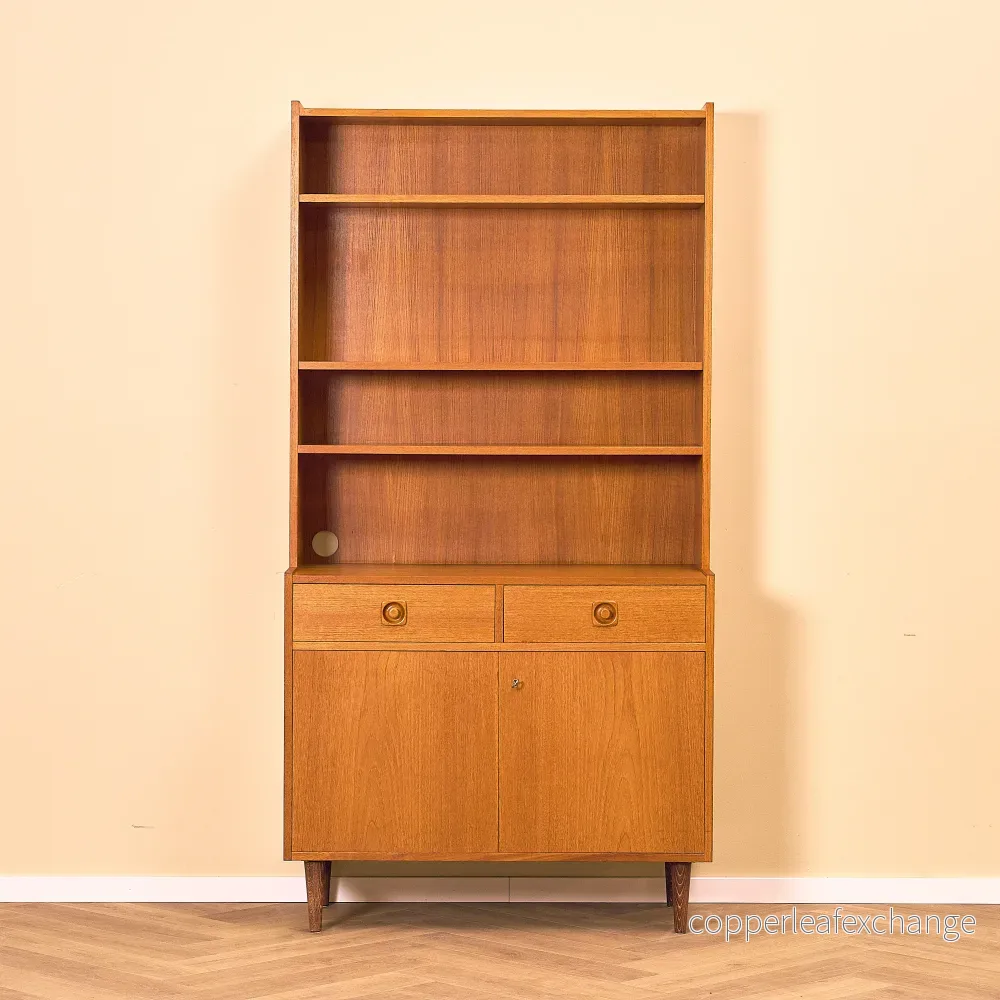 Svensk bokhylla i teak Svensk bokhylla i teak