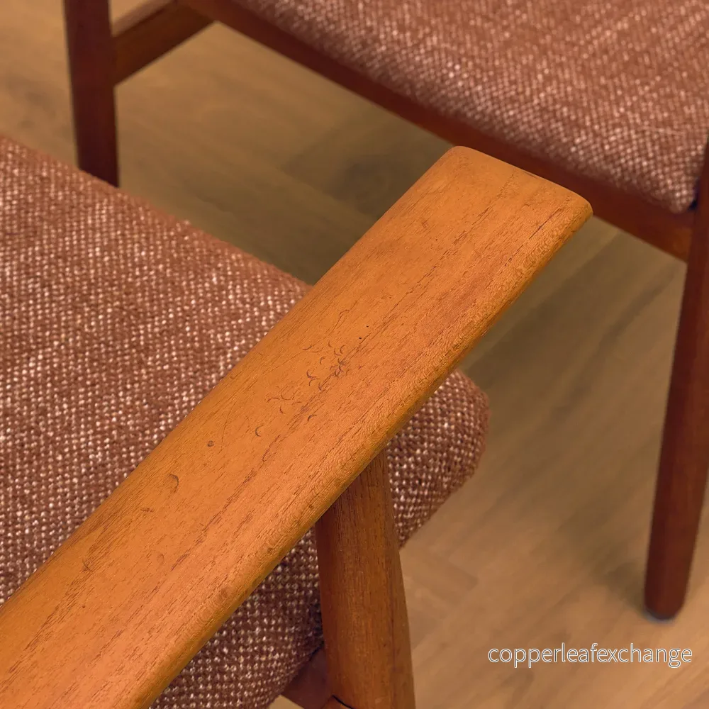 Dansk fåtölj med pall i teak - Bild 3