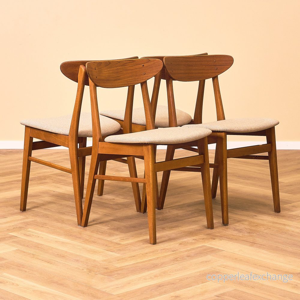 Matstolar i teak och bok från Farstrup, modell 210