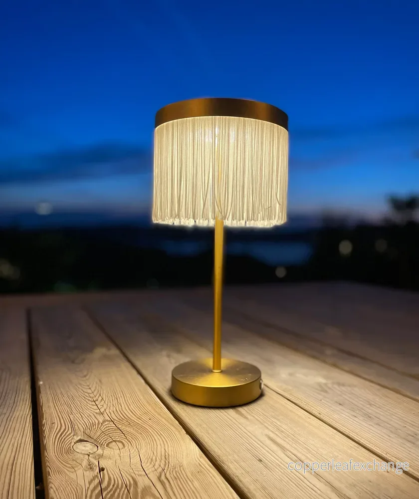 Uppladdningsbar Bordslampa PETIT CHÉRIE - vit/guld