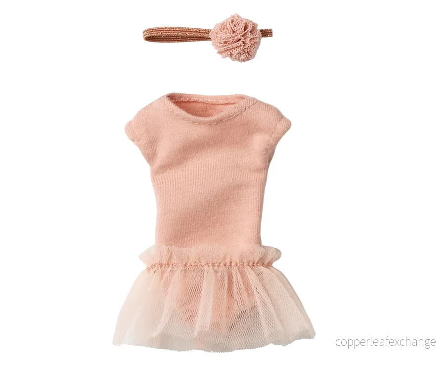 Maileg – Ballerina kläder i storlek 1 till kanin, ballerinaklänning rosa i tyll, hårband och klänning Maileg – Ballerina kläder i storlek 1 till kanin, ballerinaklänning rosa i tyll, hårband och klänning