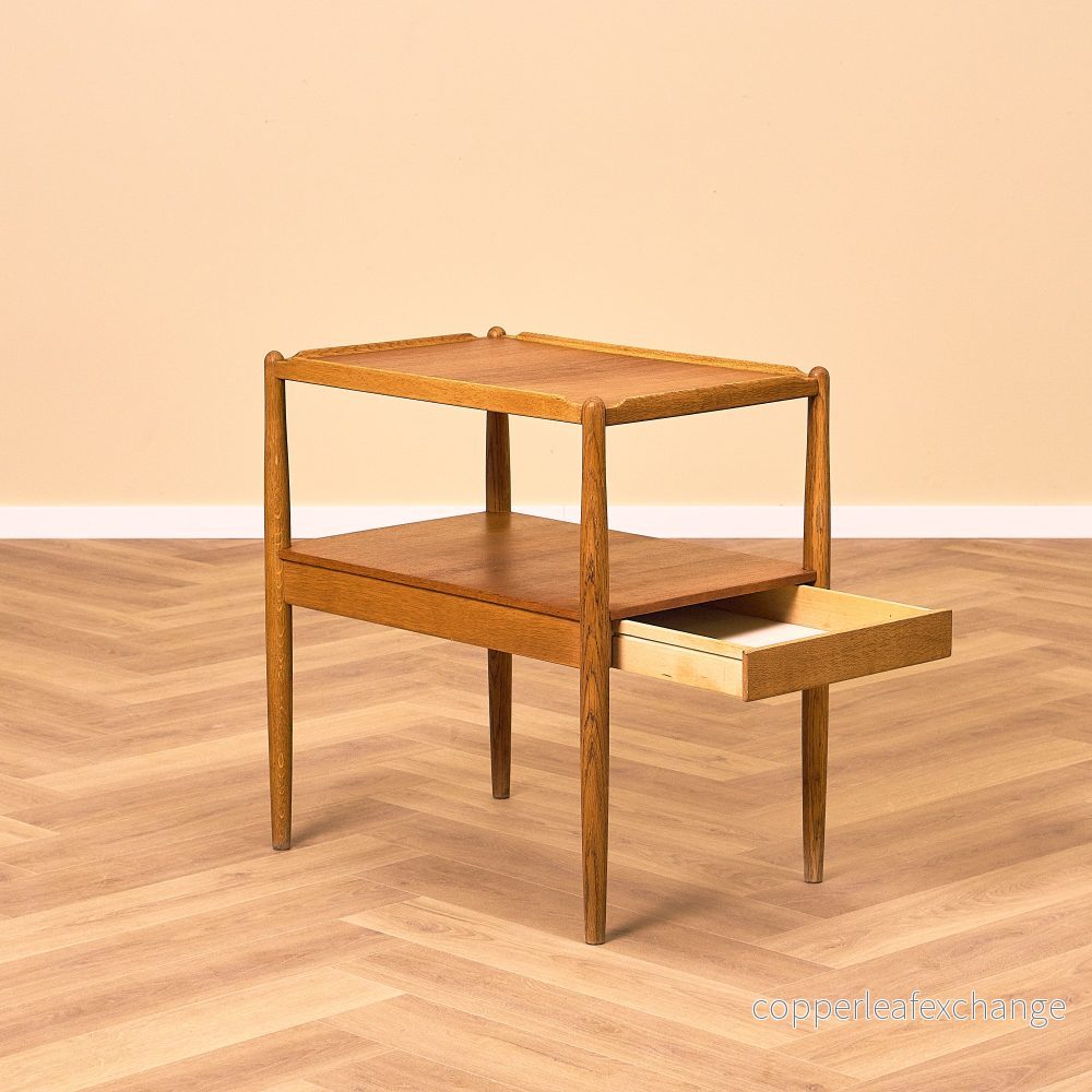 Svenskt sidobord i teak och ek av Engström & Myrstrand för Tingströms, modell "Arena" - Bild 2