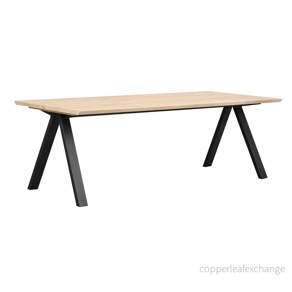 Matbord Carradale, vitpigmenterad ek Matbord Carradale, vitpigmenterad ek