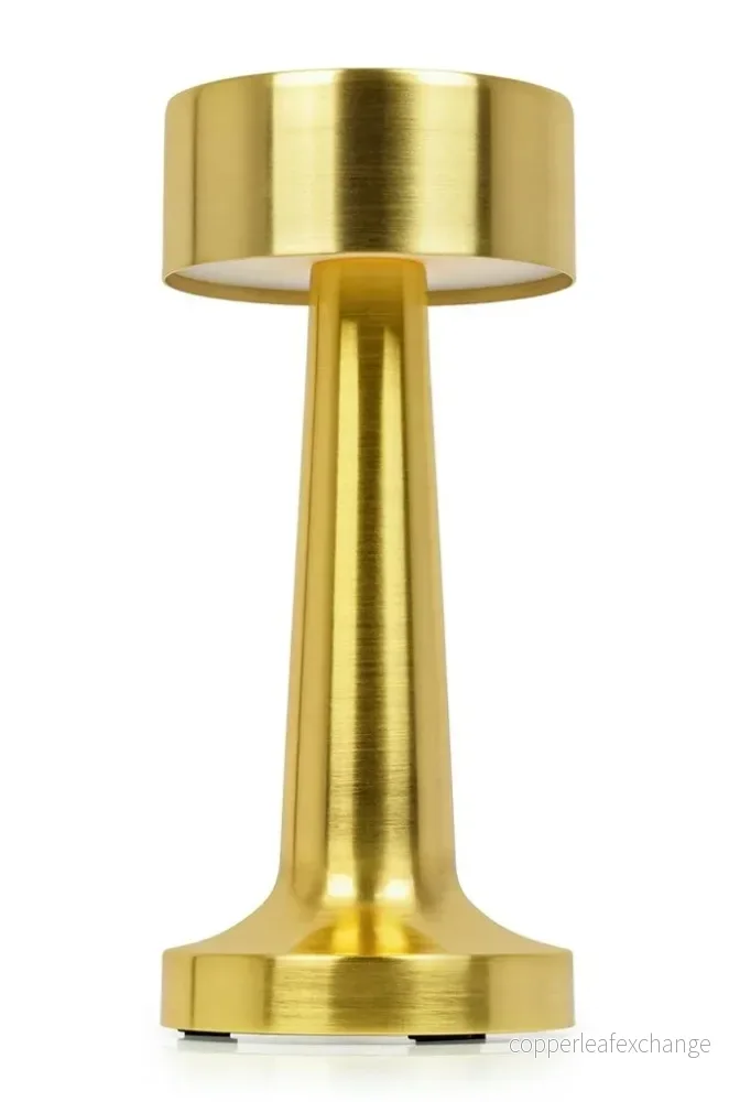 Bordslampa – LEE, guld Bordslampa – LEE, guld