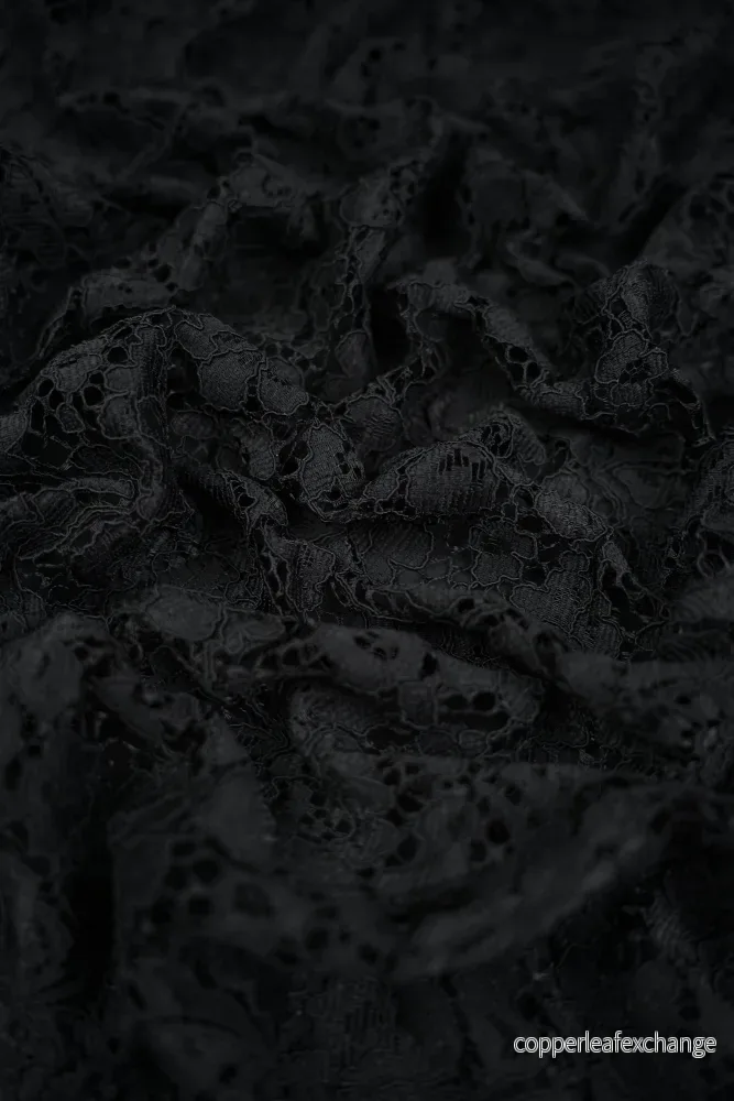 Lace – Heavy – Flowers – Black – 001