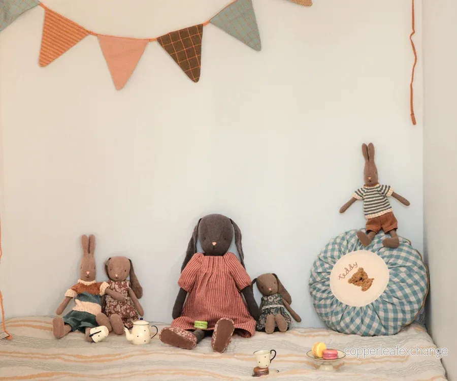 Maileg – Kanin med långa örn, flicka med klänning, bunny size 3 - Bild 2