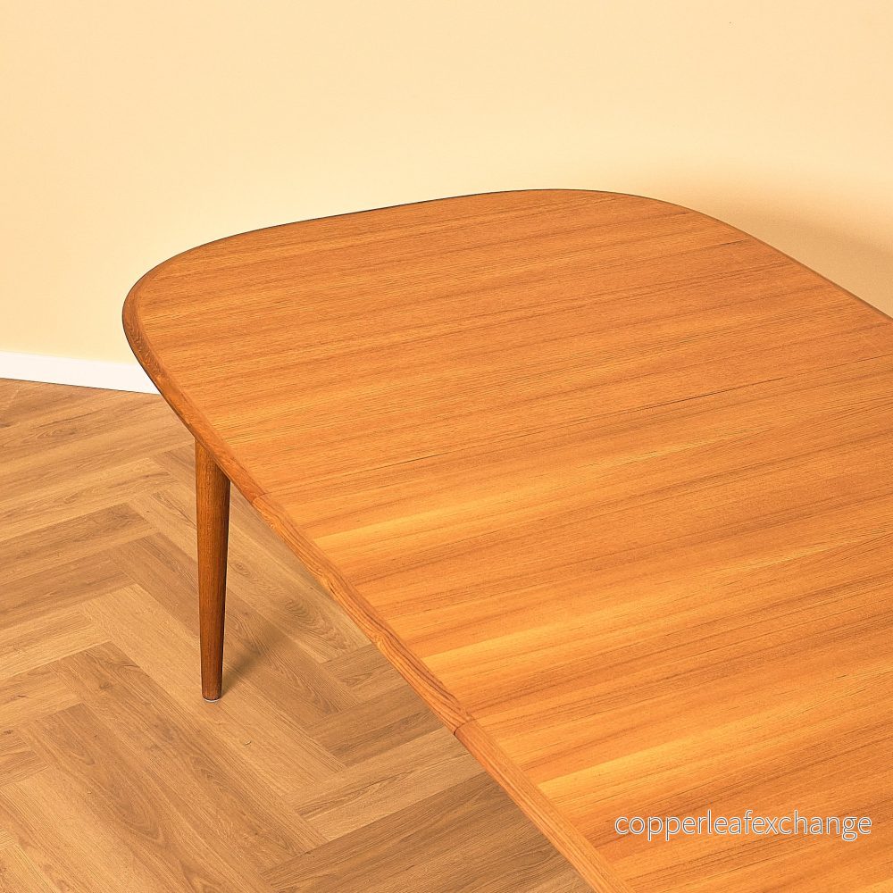 Danish oval dining table in teak by Skovmand & Andersen - Bild 3