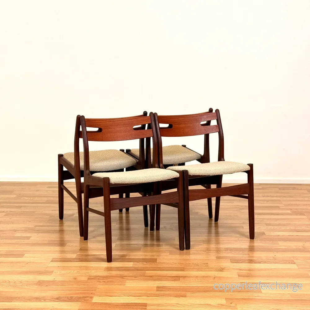 Set om 4 matstolar i teak, 1950-60-tal, Danmark Set om 4 matstolar i teak, 1950-60-tal, Danmark