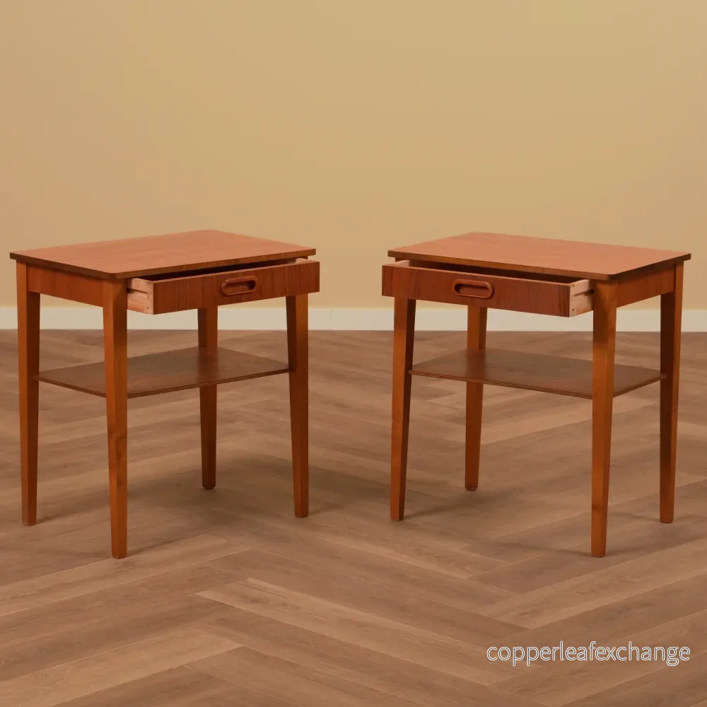 Svenska sängbord i teak och bok - Bild 2