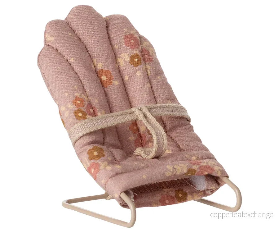 Maileg – Babysitter My, rosa med blommor för möss och kaniner storlek my Maileg – Babysitter My, rosa med blommor för möss och kaniner storlek my