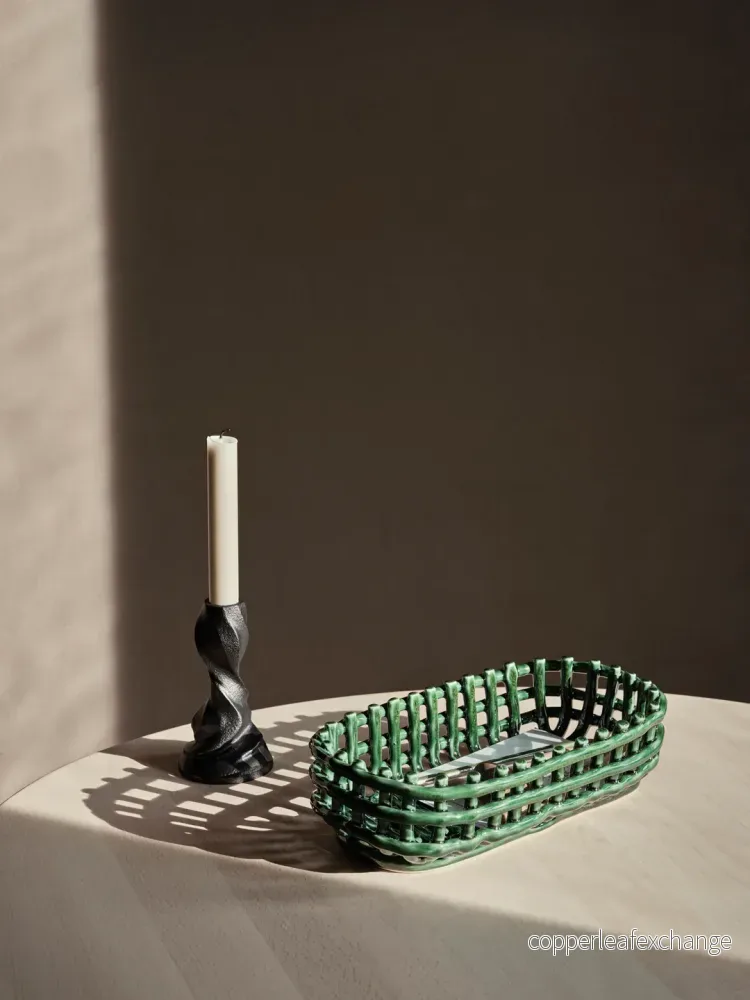 Ferm Living Gale Candle Holder - H13 - Blackened Aluminium - Bild 3