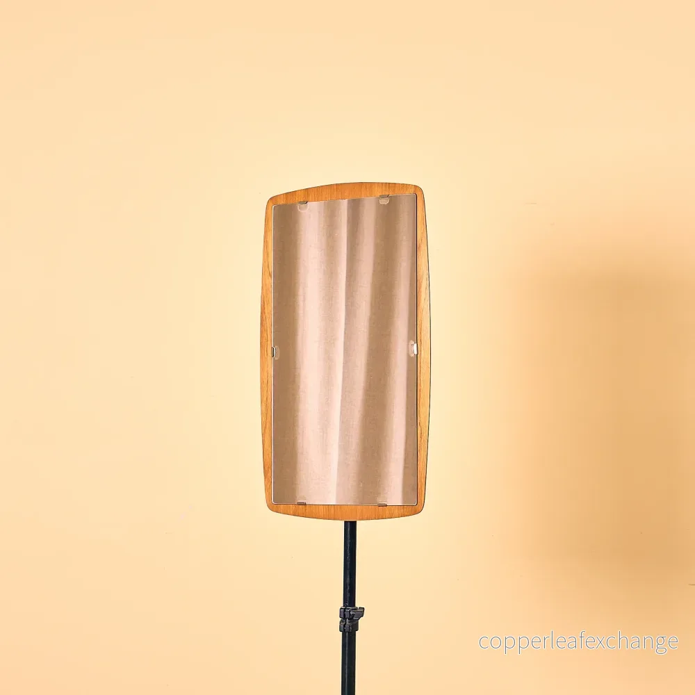 Svensk spegel i teak Svensk spegel i teak