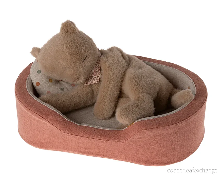 Maileg – Katt, färg cream peach, kattunge med blommig scarfs - Bild 3