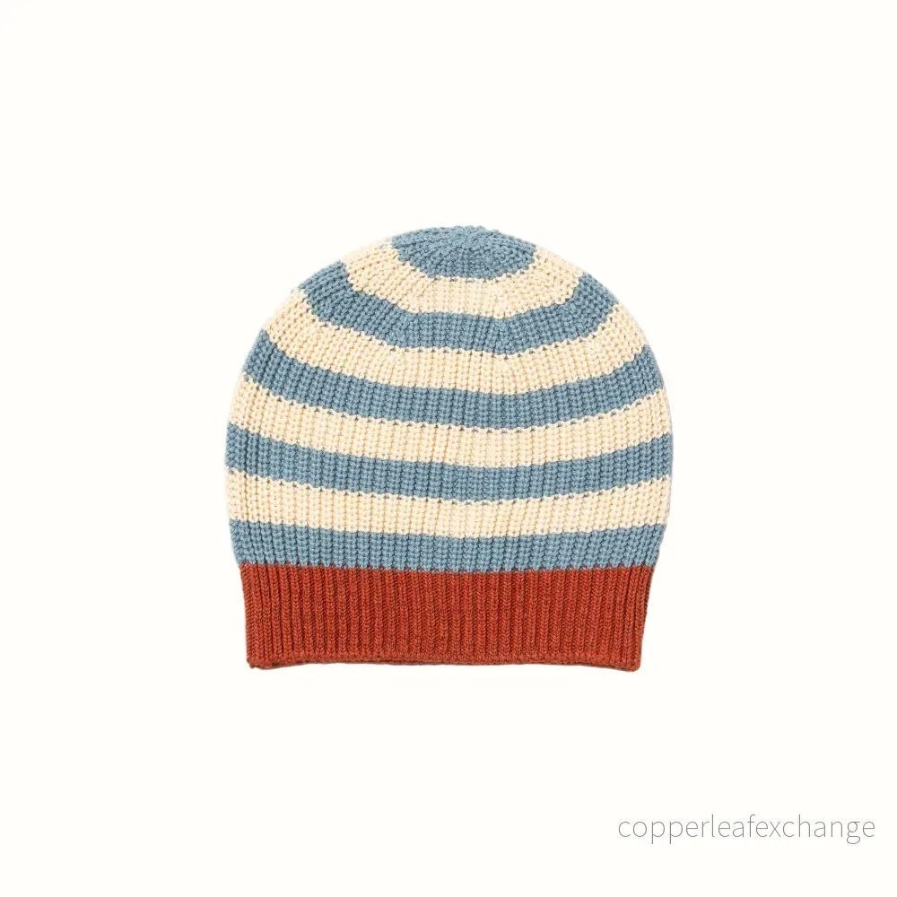 Stickad barnmössa – Blue Stripe