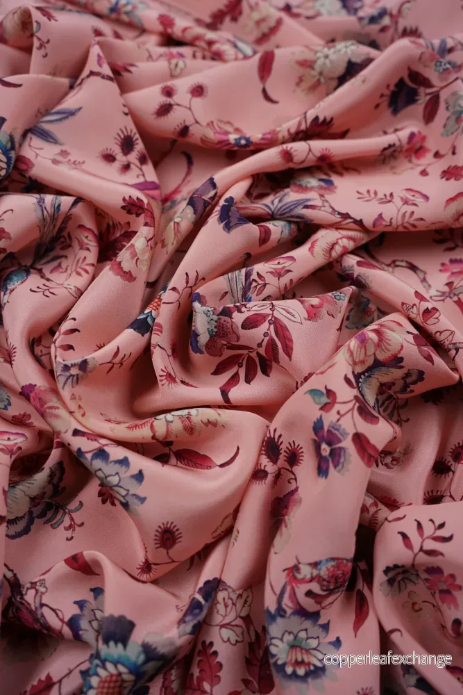 Liberty – Silk – Kensington Crêpe de chine – Jannah A Liberty – Silk – Kensington Crêpe de chine – Jannah A