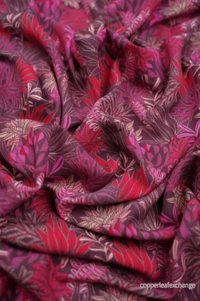 French Viscose – Leaf Pattern – Tamaris – Purple
