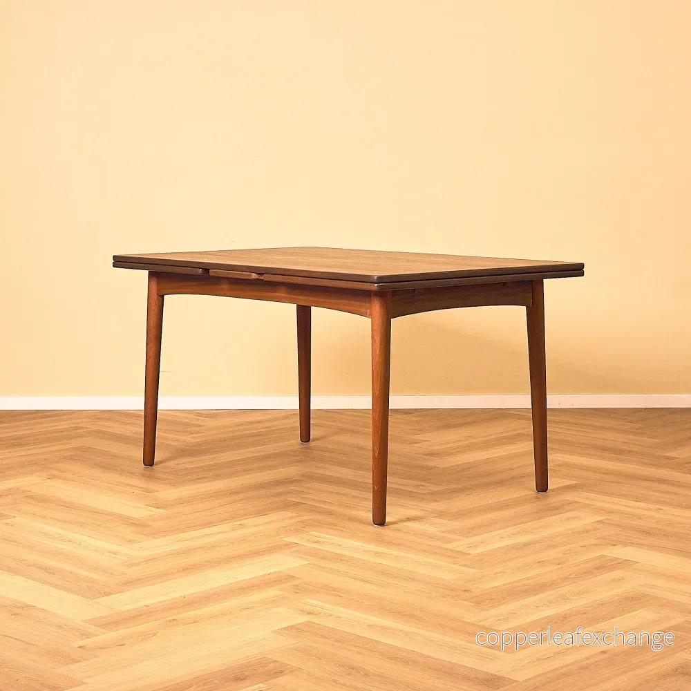 Danskt matbord i teak Danskt matbord i teak