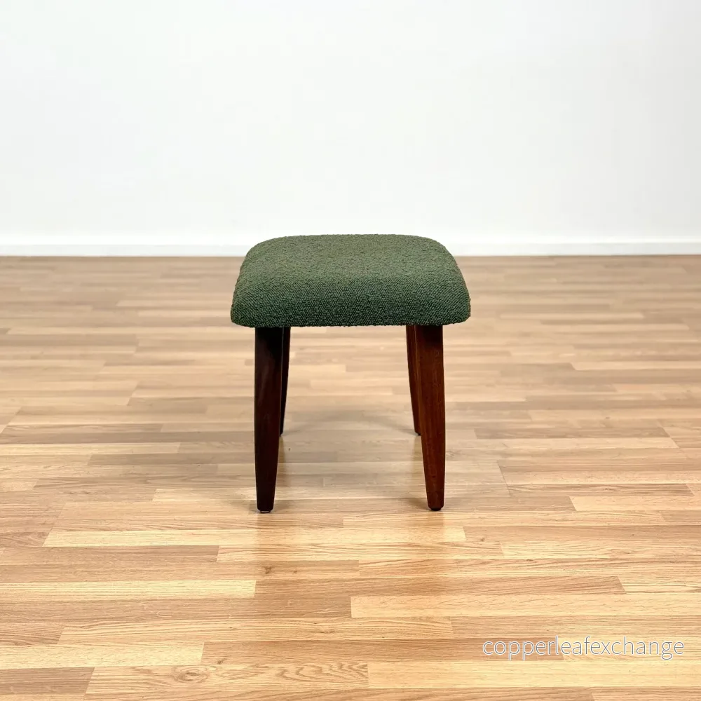 Pall i teak med grön klädsel - Bild 3