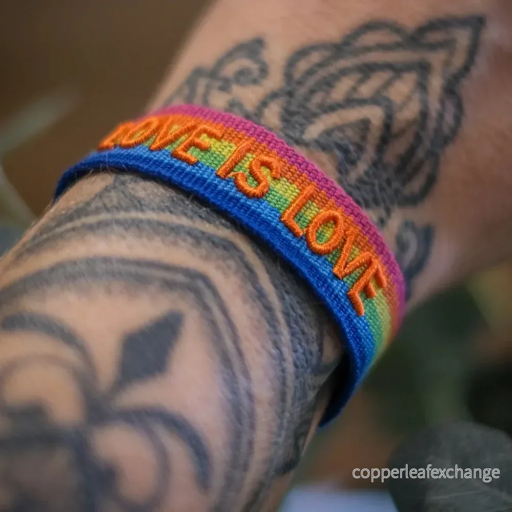 Boho-armband: love is love Boho-armband: love is love