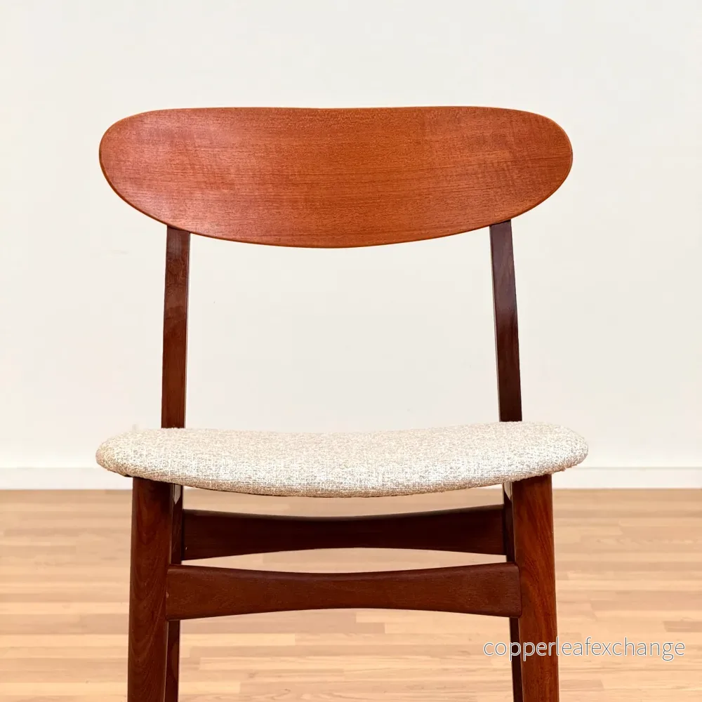 Set om 6 matstolar i massiv valnöt och teak, 1950-60-tal, Danmark - Bild 2