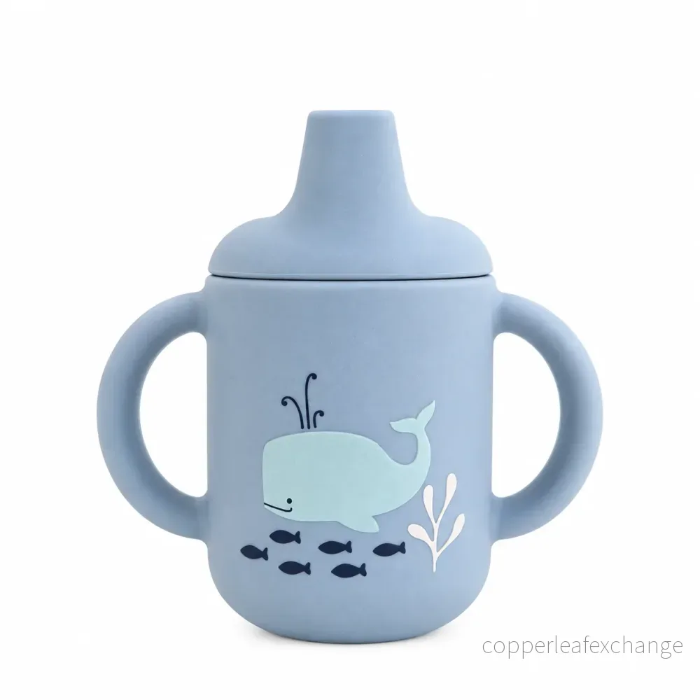 Spillfri silikonmugg med handtag – Cloud Blue Ocean