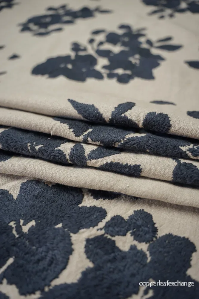 Curtain fabric – Exclusive – Embroidered – Linen – Gardenia