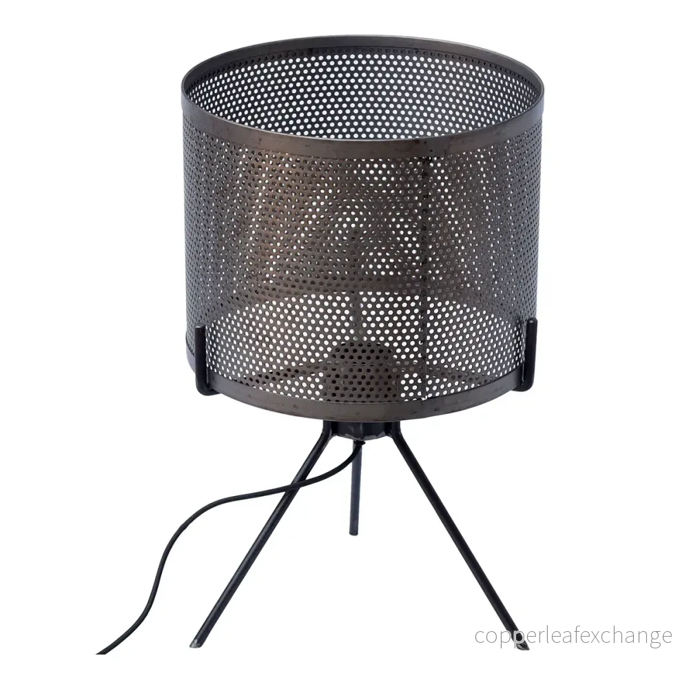 Bordslampa med ben i industriell stil