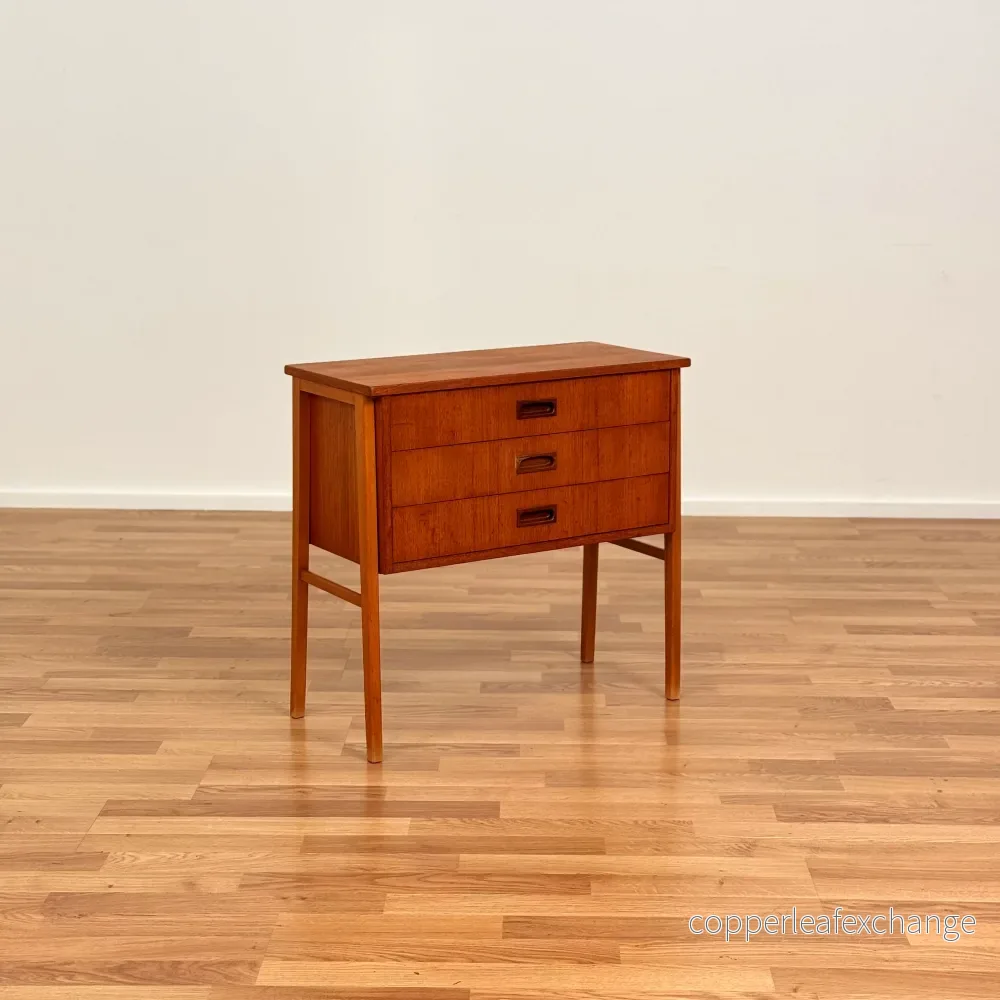 Byrå i teak, 1950-60-tal, Sverige Byrå i teak, 1950-60-tal, Sverige
