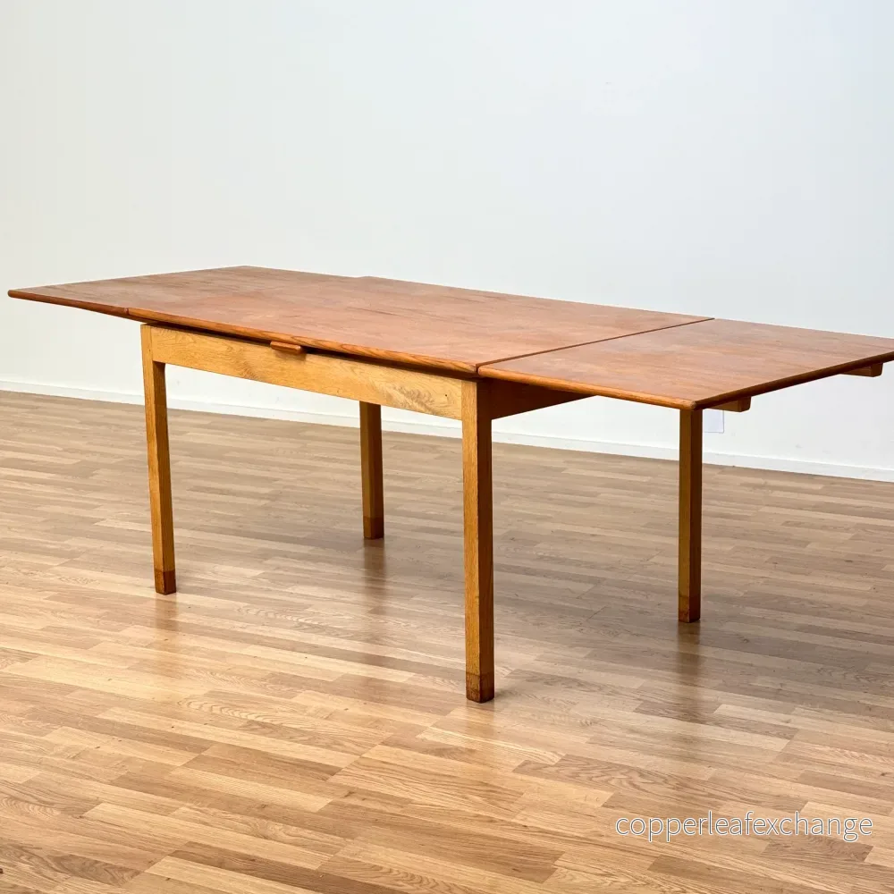 Danskt matbord i teak och ek från EJ Møbler - Bild 2