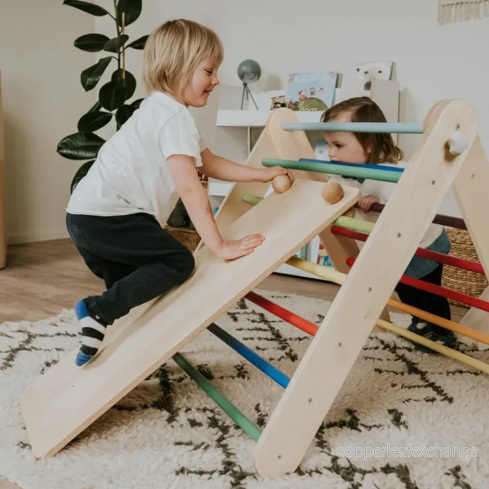 Ramp till leg&go Pikler Triangel och Ribbstol – Regnbåge