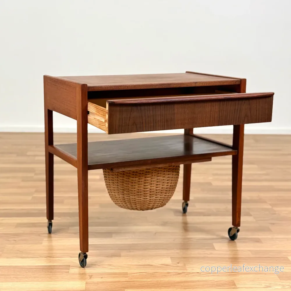 Dansk sidobord / vagn i teak - Bild 2