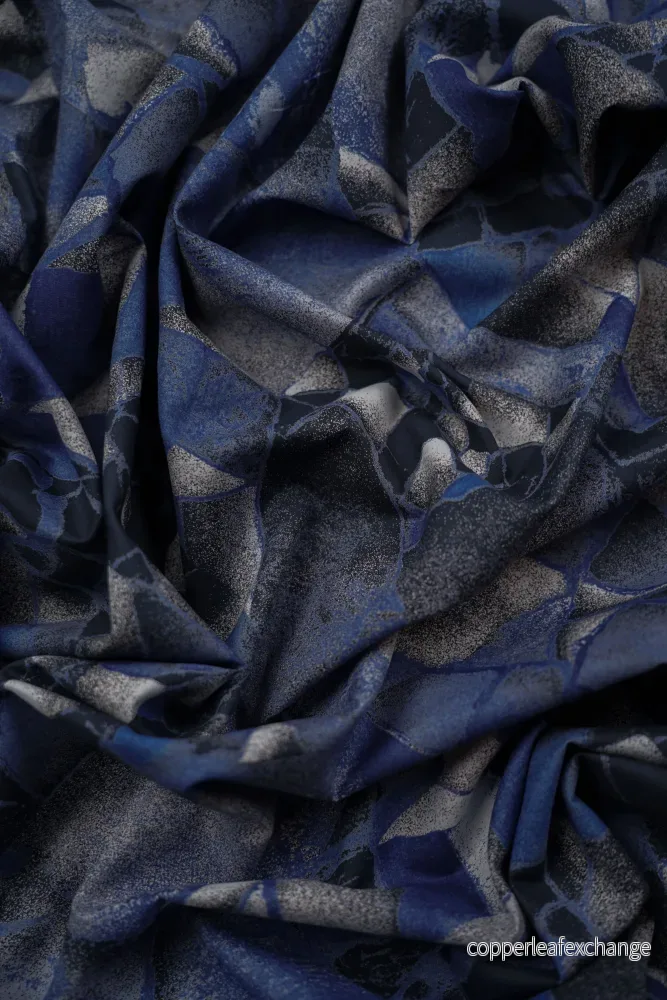 Deadstock – Shirt Fabric – Cotton – Abstract – Dark Blue – DS159