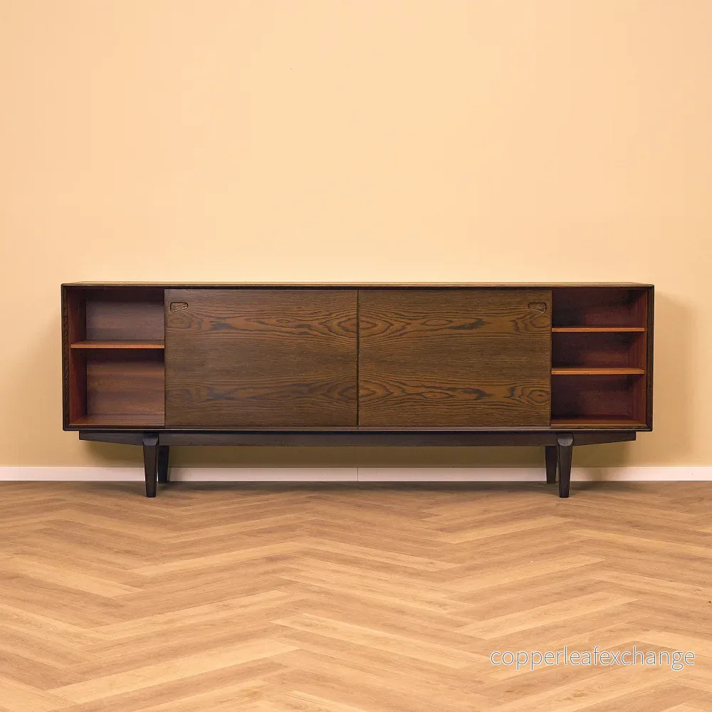 Danskt sideboard i ek av Henry Rosengren Hansen för Skovby - Bild 2