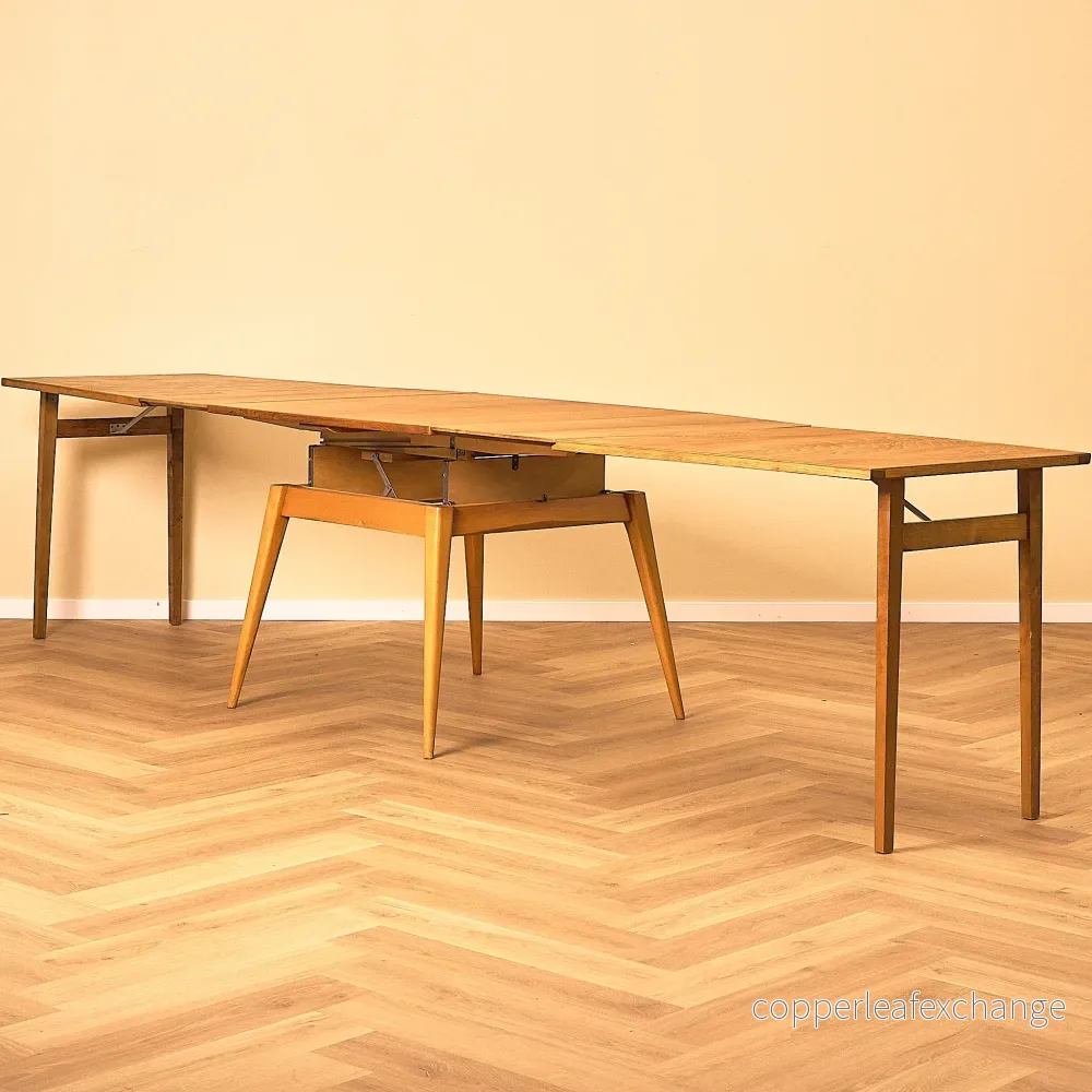 Extandable swedish coffee table in teak & beech Extandable swedish coffee table in teak & beech