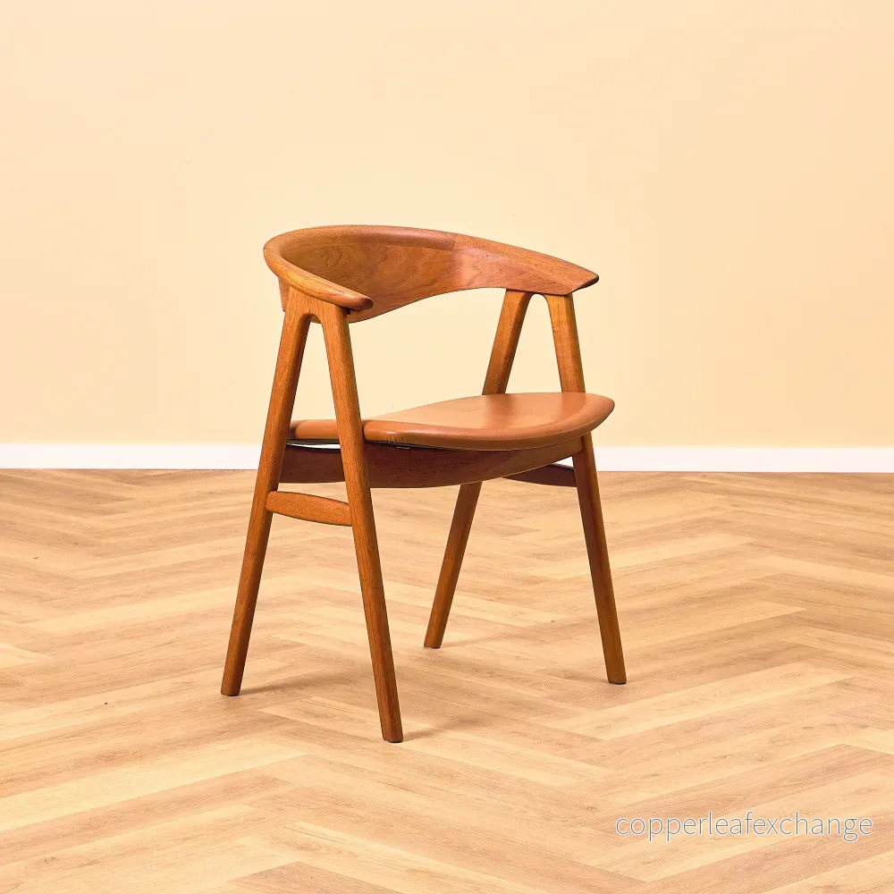 Danska matstolar i teak, modell 'Compass' av Erik Kirkegaard för Høng Stolefabrik - Bild 2