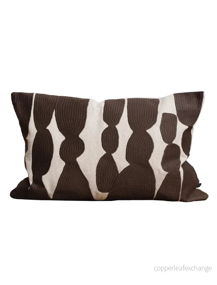 BOWIE EMBROIDERED CUSHION, MOCCA 58X38 CM