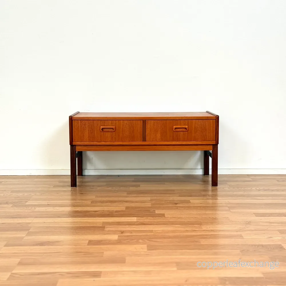 Skänk i teak, 1950-60-tal, Sverige