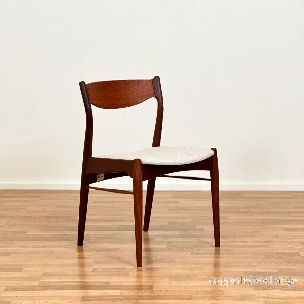 Set om 4 matstolar i teak av Ærthøj Jensen & Mølholm, 1950-60-tal, Danmark - Bild 2