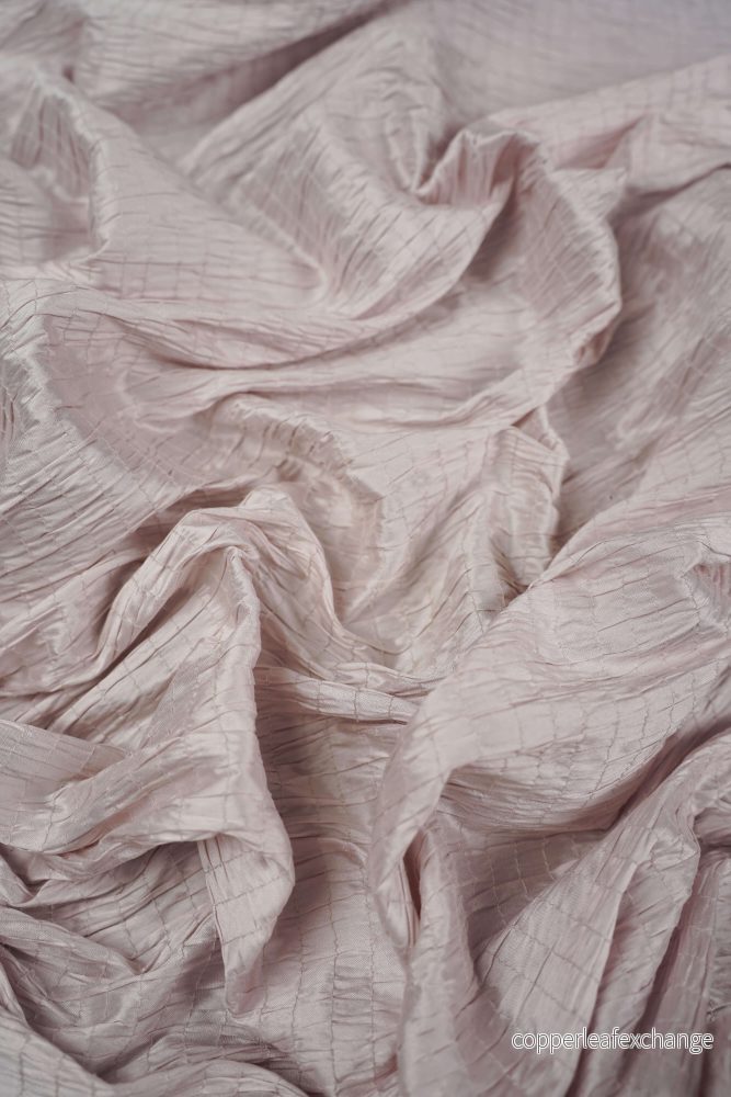 Vintage – Thai silk – Crinkled – Light pink – VT39 Vintage – Thai silk – Crinkled – Light pink – VT39